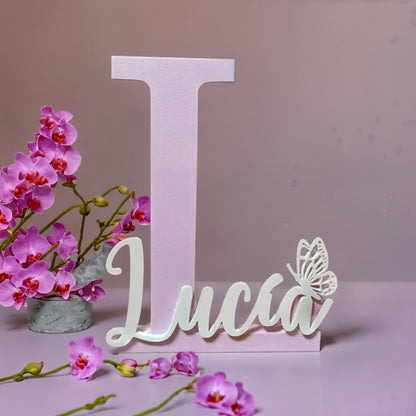 Inicial Decorativa con Emblema