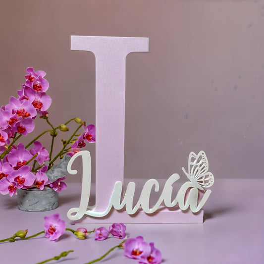 Inicial Decorativa con Emblema