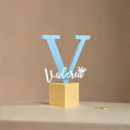 Inicial Decorativa con Emblema